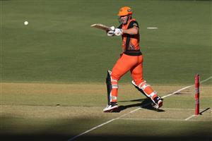 PERTH, AUSTRALIA - JANUARY 06: Mitch Marsh of the Scorchers bats during the Big Bash League match between the Perth Scorchers and the Sydney Sixers at Optus Stadium, on January 06, 2021, in Perth, Australia. (Photo by Paul Kane/Getty Images)