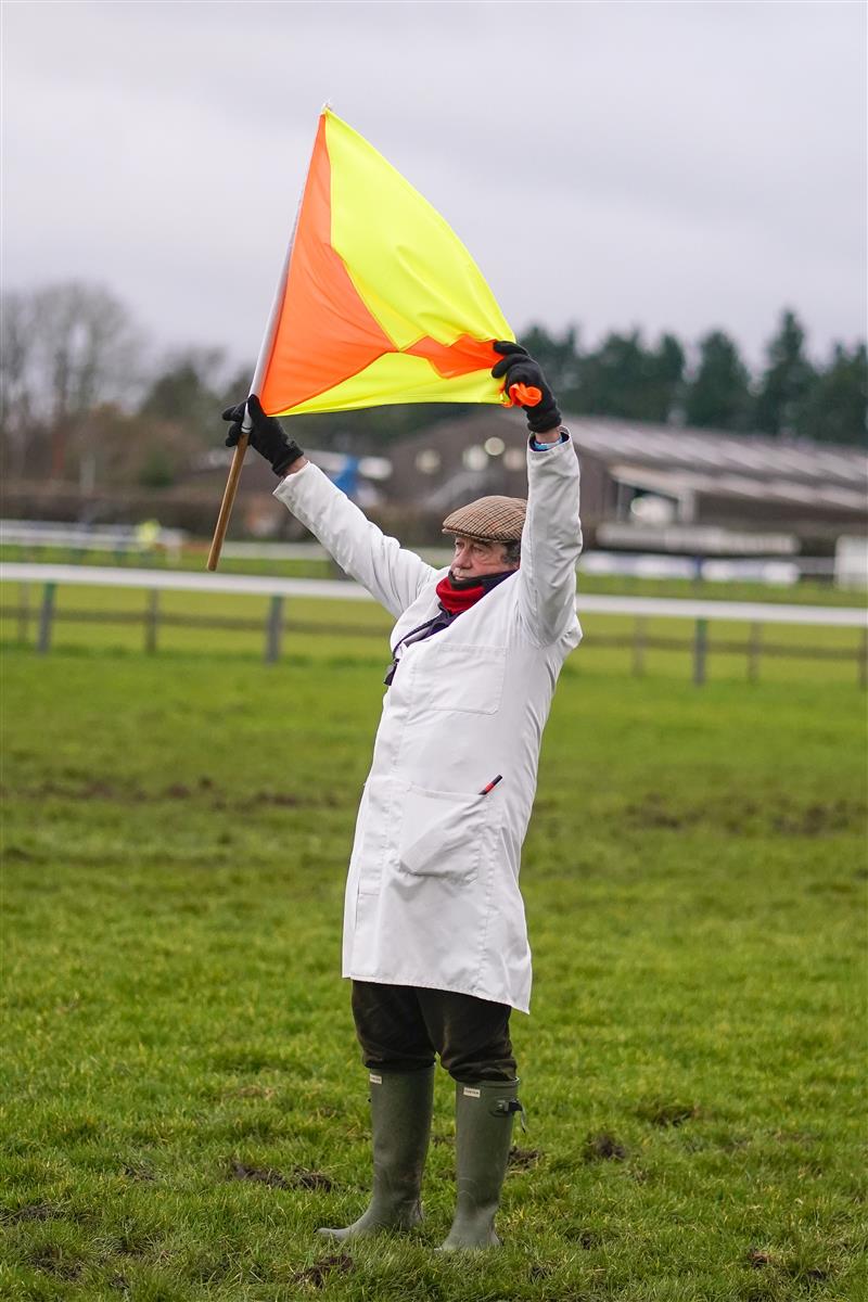 Racing Photos Fontwell races 14.1.21.
