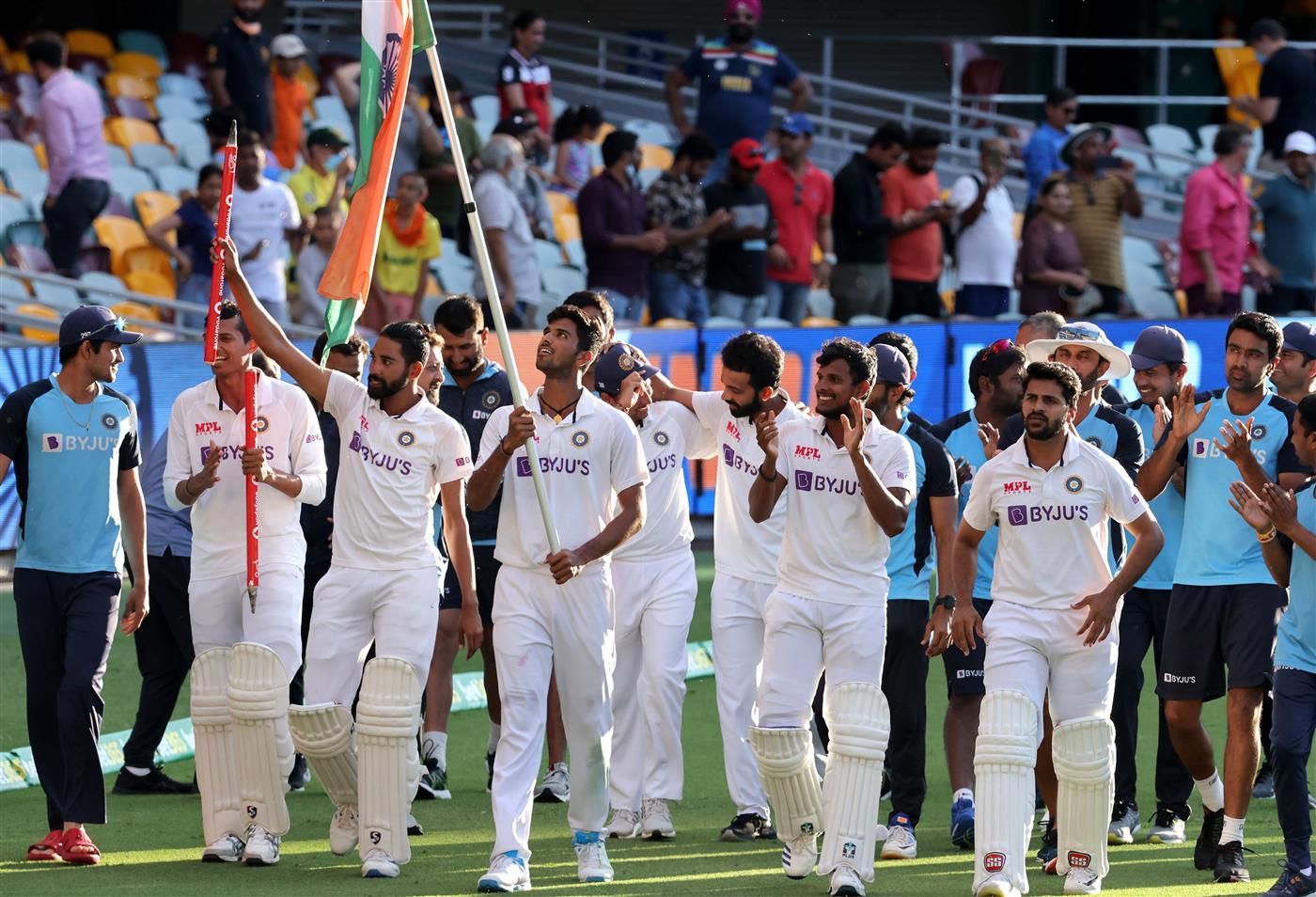 Indian players celebrate at the end of the fourth cricket Test match between Australia and India at The Gabba in Brisbane on January 19, 2021. Getty)