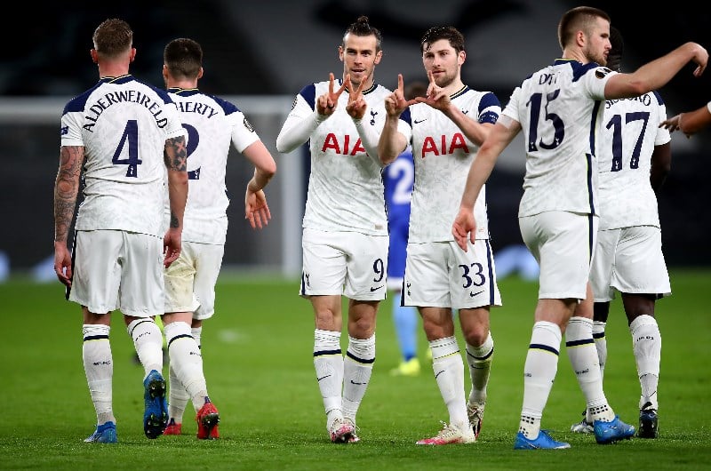 Tottenham celebrate uefa