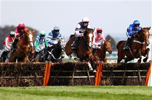 Aintree Hurdle Live Stream - Watch the Aintree race live online