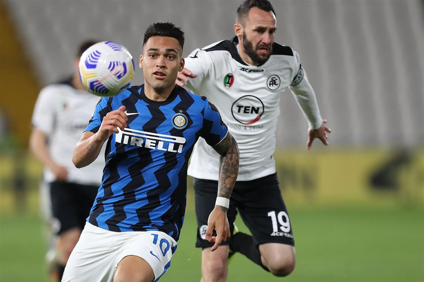 LA SPEZIA, ITALY - APRIL 21: Javier Lautaro Martinez of FC Internazionale in action during the Serie A match between Spezia Calcio  and FC Internazionale at Stadio Alberto Picco on April 21, 2021 in La Spezia, Italy.  (Getty Images)