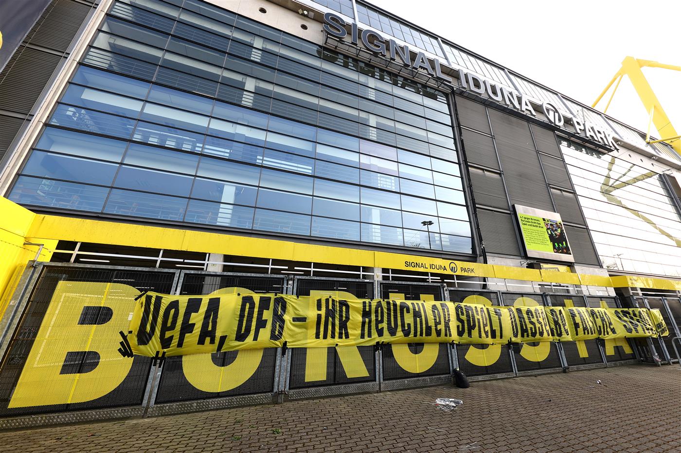 DORTMUND, GERMANY - APRIL 21: A general view outside the stadium as a banner against the European Super League is displayed prior to the Bundesliga match between Borussia Dortmund and 1. FC Union Berlin at Signal Iduna Park on April 21, 2021 in Dortmund, Germany. (Getty Images)