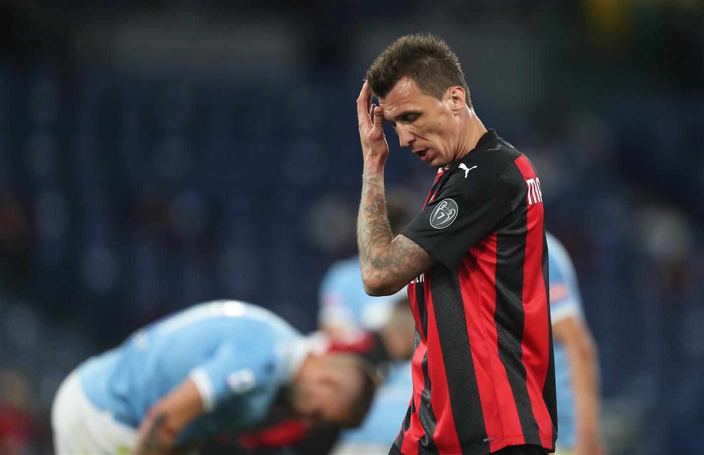 ROME, ITALY - APRIL 26: Mario Mandzukic of A.C. Milan looks dejected during the Serie A match between SS Lazio and AC Milan at Stadio Olimpico on April 26, 2021 in Rome, Italy. (Getty Images)