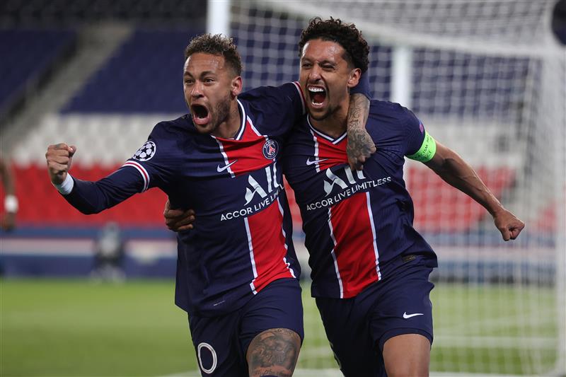 PARIS, FRANCE - APRIL 28: Marquinhos of Paris Saint-Germain celebrates with Neymar after scoring their side's first goal during the UEFA Champions League Semi Final First Leg match between Paris Saint-Germain and Manchester City  at Parc des Princes on April 28, 2021 in Paris, France. (Getty Images)
