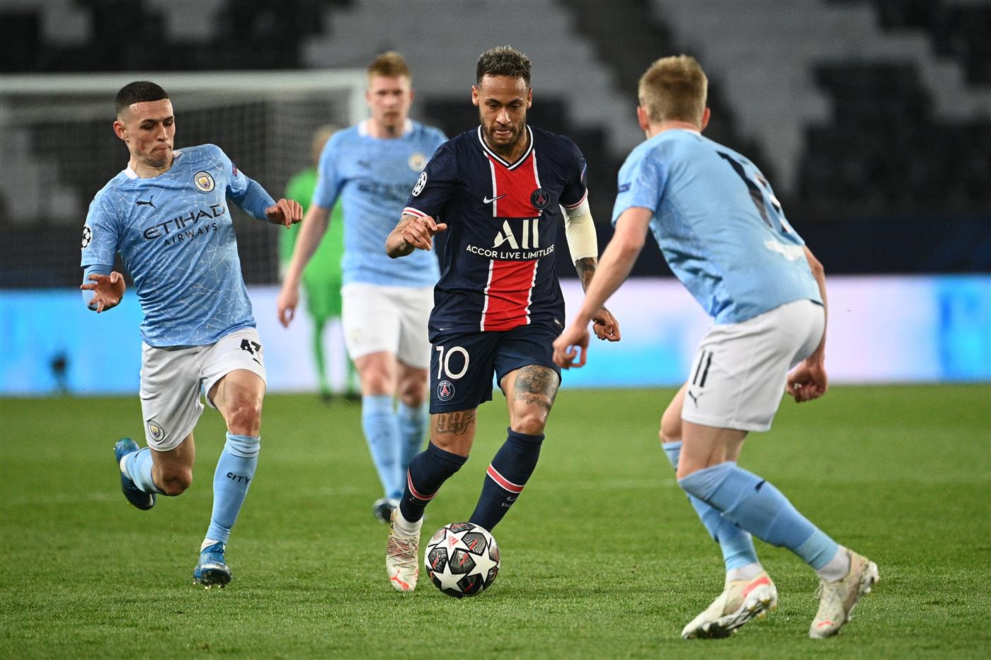 Paris Saint-Germain's Brazilian forward Neymar drives the ball during the UEFA Champions League first leg semi-final football match between Paris Saint-Germain (PSG) and Manchester City at the Parc des Princes stadium in Paris on April 28, 2021. (Getty Images)