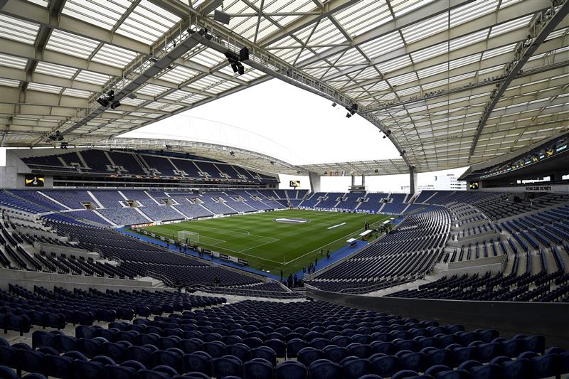 PORTO, PORTUGAL - FEBRUARY 27: A general view inside the stadium prior to the UEFA Europa League round of 32 second leg match between FC Porto and Bayer 04 Leverkusen at Estadio do Dragao on February 27, 2020 in Porto, Portugal. (Getty Images)