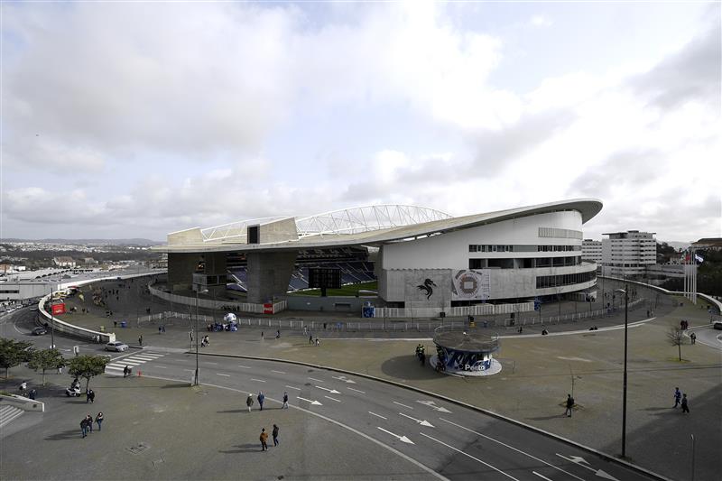 PORTO, PORTUGAL - FEBRUARY 27: A general view outside the stadium prior to the UEFA Europa League round of 32 second leg match between FC Porto and Bayer 04 Leverkusen at Estadio do Dragao on February 27, 2020 in Porto, Portugal. (Getty Images)