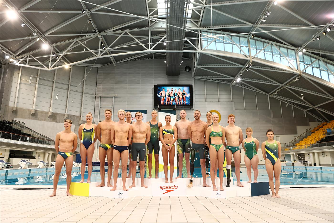 SYDNEY, AUSTRALIA - MAY 13: Australian divers and swimmers pose during the Australian 2020 Tokyo Olympic Games Swimming Uniform Launch at Sydney Olympic Park Aquatic Centre on May 13, 2021 in Sydney, Australia. (Photo by Cameron Spencer/Getty Images)
