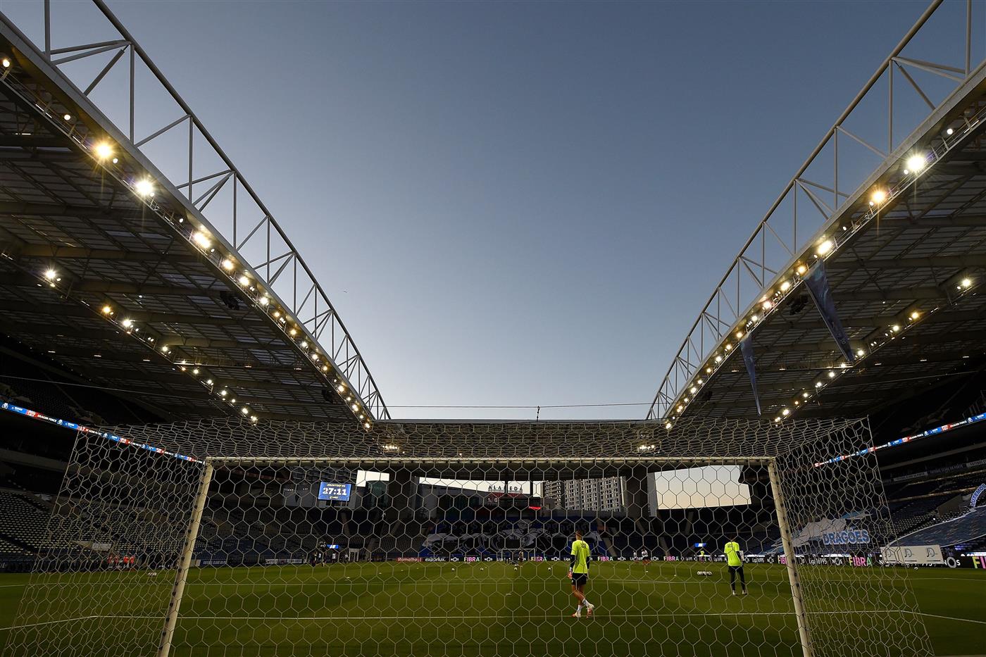 Players warm up before the start of the Portuguese League football match between FC Porto and Os Belenenses being played behind closed doors at the Dragao stadium in Porto on July 5, 2020. (Getty Images)
