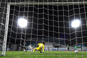REGGIO NELL'EMILIA, ITALY - MAY 12: Cristiano Ronaldo of Juventus scores their side's second goal past Andrea Consigli of U.S. Sassuolo Calcio during the Serie A match between US Sassuolo and Juventus at Mapei Stadium - Città del Tricolore on May 12, 2021 in Reggio nell'Emilia, Italy. Sporting stadiums around Italy remain under strict restrictions due to the Coronavirus Pandemic as Government social distancing laws prohibit fans inside venues resulting in games being played behind closed doors. (Getty Images)
