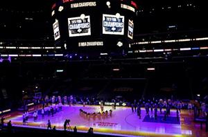 Golden State Warriors at Los Angeles Lakers