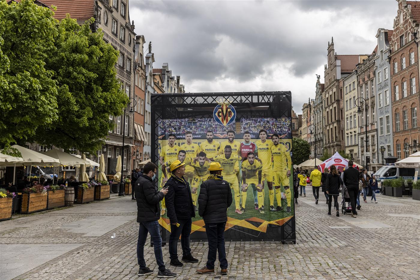 GDANSK, POLAND - MAY 26: Team photo of Villarreal is displayed in Old Town prior the UEFA Europa League Final between Villarreal CF and Manchester United on May 26, 2021 in Gdansk, Poland. (Getty Images)