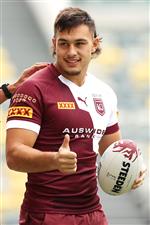 TOWNSVILLE, AUSTRALIA - JUNE 08: Tino Fa’asuamaleaui gestures during a Queensland Maroons State of Origin training session at Queensland Country Bank Stadium on June 08, 2021 in Townsville, Australia. (Photo by Mark Kolbe/Getty Images)