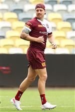 TOWNSVILLE, AUSTRALIA - JUNE 08: Cameron Munster gestures to a team mate during a Queensland Maroons State of Origin training session at Queensland Country Bank Stadium on June 08, 2021 in Townsville, Australia. (Photo by Mark Kolbe/Getty Images)