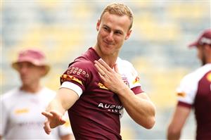 TOWNSVILLE, AUSTRALIA - JUNE 08: Daly Cherry-Evans waves as he walks out onto the field during a Queensland Maroons State of Origin training session at Queensland Country Bank Stadium on June 08, 2021 in Townsville, Australia. (Photo by Mark Kolbe/Getty Images)