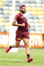 TOWNSVILLE, AUSTRALIA - JUNE 08: Kyle Feldt runs during a Queensland Maroons State of Origin training session at Queensland Country Bank Stadium on June 08, 2021 in Townsville, Australia. (Photo by Mark Kolbe/Getty Images)