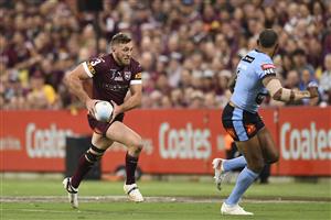 TOWNSVILLE, AUSTRALIA - JUNE 09: Kurt Capewell of the Maroons runs the ball during game one of the 2021 State of Origin series between the New South Wales Blues and the Queensland Maroons at Queensland Country Bank Stadium on June 09, 2021 in Townsville, Australia. (Photo by Ian Hitchcock/Getty Images)