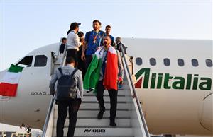 ROME, ITALY - JULY 12: Leonardo Bonucci walks off the plane after travelling back to Rome following the Euro 2020 victory on July 12, 2021 in Rome, Italy. (Getty Images)