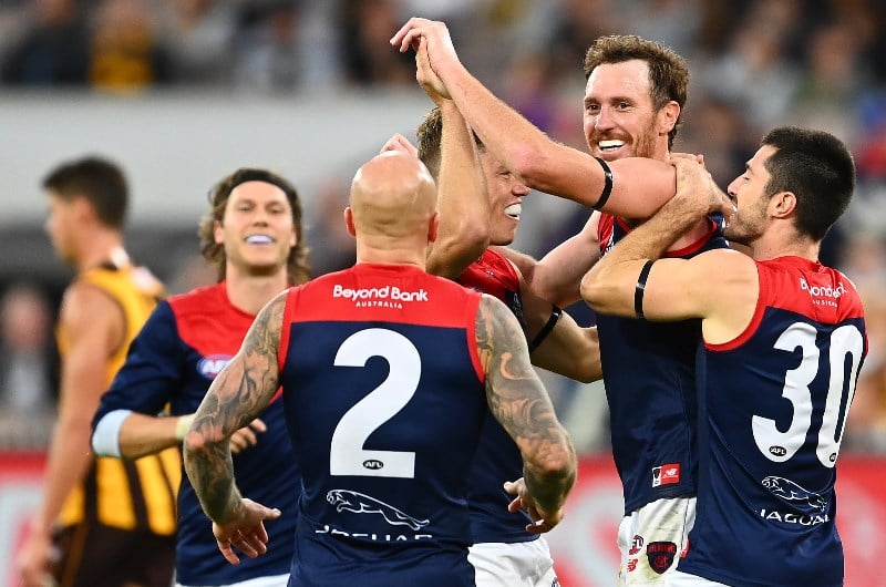 demons hawks