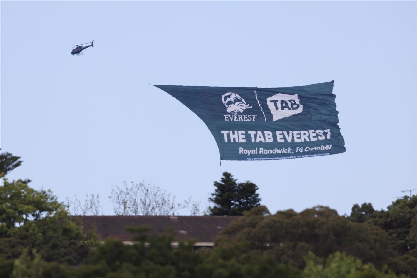 SYDNEY, AUSTRALIA - OCTOBER 02: A helicopter advertises the upcoming Everest during Sydney Racing on Epsom Day at Royal Randwick Racecourse on October 02, 2021 in Sydney, Australia. (Photo by Mark Evans/Getty Images)