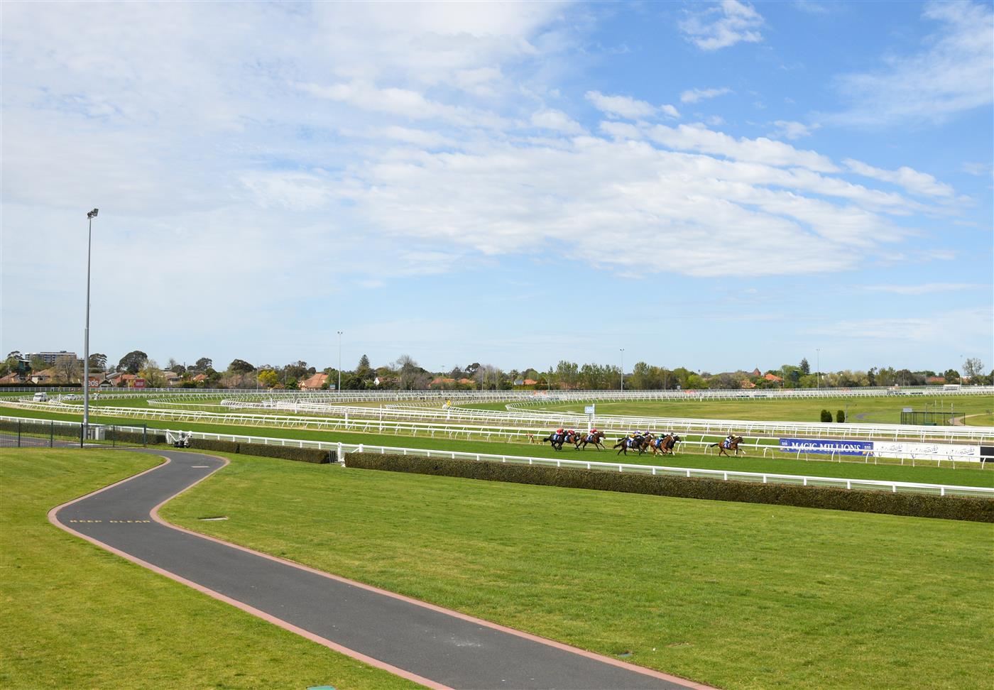 MELBOURNE, AUSTRALIA - OCTOBER 09: General view during Race 2, the The Big Screen Company Weekend Hussler, during Melbourne Racing at Caulfield Racecourse on October 09, 2021 in Melbourne, Australia. Race meetings are still held with no crowds in attendance due to Covid restrictions. (Photo by Vince Caligiuri/Getty Images)