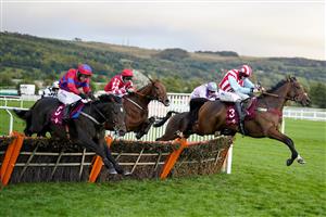 CHELTENHAM, ENGLAND - OCTOBER 22: Davy Russell riding Top Bandit (C, red cap) clear the last to win The Foundation Developments Maiden Hurdle at Cheltenham Racecourse on October 22, 2021 in Cheltenham, England. (Photo by Alan Crowhurst/Getty Images)