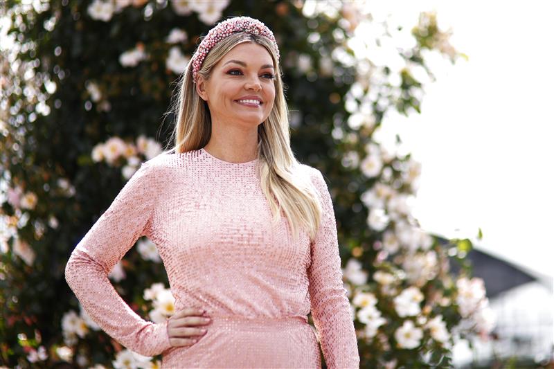 MELBOURNE, AUSTRALIA - NOVEMBER 04: Channel 10 television presenter Natalie Hunter poses for a photograph during 2021 Oaks Day at Flemington Racecourse on November 04, 2021 in Melbourne, Australia. (Photo by Daniel Pockett/Getty Images)