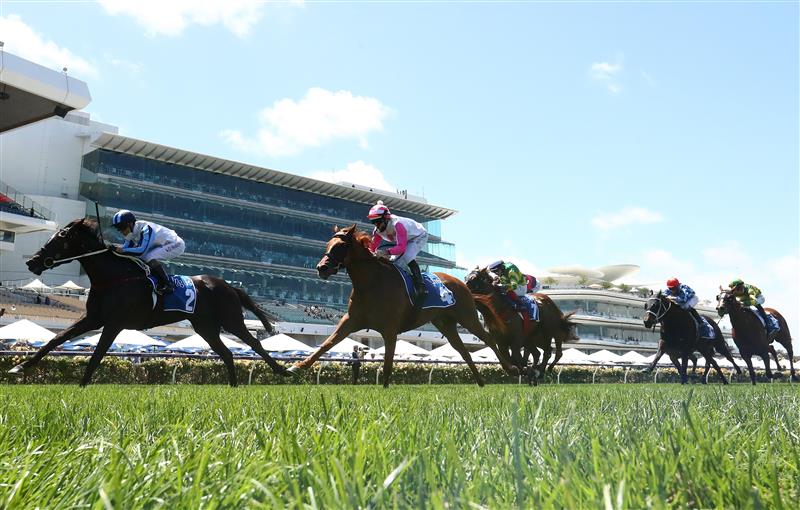 MELBOURNE, AUSTRALIA - NOVEMBER 04: Kerrin McEvoy riding #2 Foxy Frida wins race 2, the Inglis Bracelet during 2021 Oaks Day at Flemington Racecourse on November 04, 2021 in Melbourne, Australia. (Photo by Robert Cianflone/Getty Images)