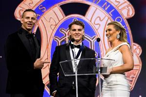 PERTH, AUSTRALIA - SEPTEMBER 19: Caleb Serong of the Dockers receives the Goal of the Year award during the 2021 Brownlow Medal Count at Optus Stadium on September 19, 2021 in Perth, Australia. (Photo by Daniel Carson/AFL Photos via Getty Images)