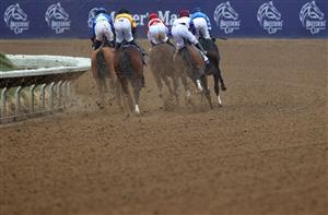 DEL MAR, CALIFORNIA - NOVEMBER 05: The field heads into the first turn during the Breeders' Cup Juvenile Fillies at Del Mar Race Track on November 05, 2021 in Del Mar, California. (Photo by Rob Carr/Getty Images)