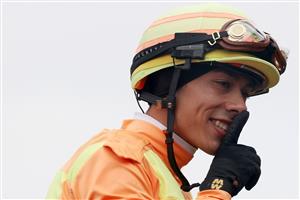 DEL MAR, CALIFORNIA - NOVEMBER 05: Jockey Jose Ortiz celebrates aboard Pizza Bianca after riding the horse to victory in the Breeders' Cup Juvenile Fillies Turf at Del Mar Race Track on November 05, 2021 in Del Mar, California. (Photo by Rob Carr/Getty Images)