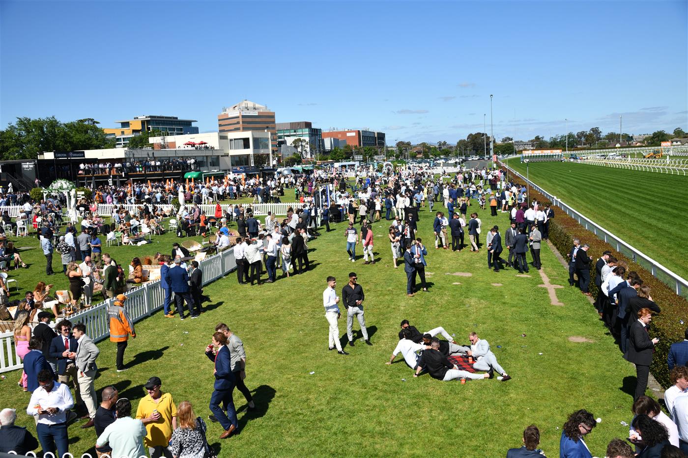MELBOURNE, AUSTRALIA - NOVEMBER 27: General crowd view  during Melbourne Racing at Caulfield Racecourse on November 27, 2021 in Melbourne, Australia. (Photo by Vince Caligiuri/Getty Images)
