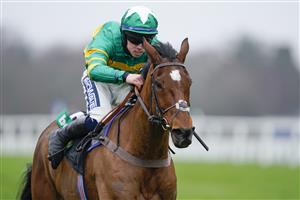ASCOT, ENGLAND - JANUARY 22: Kevin Brogan riding Phoenix Way (green) clear the last to win The bet365 Handicap Chase from Lucy Turner and Fanion D'Estruval (L) at Ascot Racecourse on January 22, 2022 in Ascot, England. (Photo by Alan Crowhurst/Getty Images)