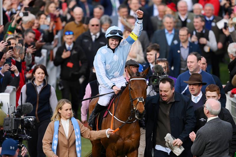 CHELTENHAM, ENGLAND - MARCH 15: Rachael Blackmore on Honeysuckle celebrates after winning The Unibet Champion Hurdle race during day one of the Cheltenham Festival 2022 at Cheltenham Racecourse on March 15, 2022 in Cheltenham, England. (Photo by Mike Hewitt/Getty Images)