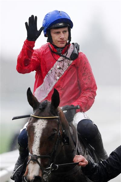 CHELTENHAM, ENGLAND - MARCH 16: Paul Townend on
Sir Gerhard celebrates after winning the Ballymore Novices' Hurdle race during day two of Cheltenham Festival 2022 at Cheltenham Racecourse on March 16, 2022 in Cheltenham, England. (Photo by Mike Hewitt/Getty Images)