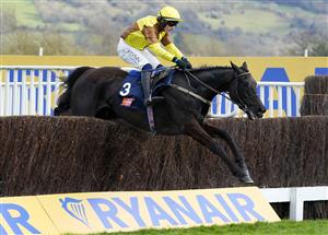 CHELTENHAM, ENGLAND - MARCH 17: Paul Townend on Galopin Des Champs clear the last but later part ways in The Turners Novices’ Chase race during day three of The Cheltenham Festival 2022 at Cheltenham Racecourse on March 17, 2022 in Cheltenham, England. (Photo by Alan Crowhurst/Getty Images)