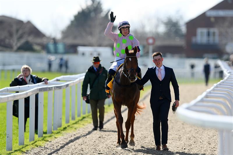 CHELTENHAM, ENGLAND - MARCH 18: Paul Townend on Vauban acknowledge the crowd following their victory in The JCB Triumph Hurdle race during day four of the Cheltenham Festival 2022 at Cheltenham Racecourse on March 18, 2022 in Cheltenham, England. (Photo by Mike Hewitt/Getty Images)