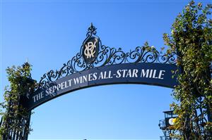 MELBOURNE, AUSTRALIA - MARCH 19: General view during All-Star Mile Race day at Flemington Racecourse on March 19, 2022 in Melbourne, Australia. (Photo by Vince Caligiuri/Getty Images)