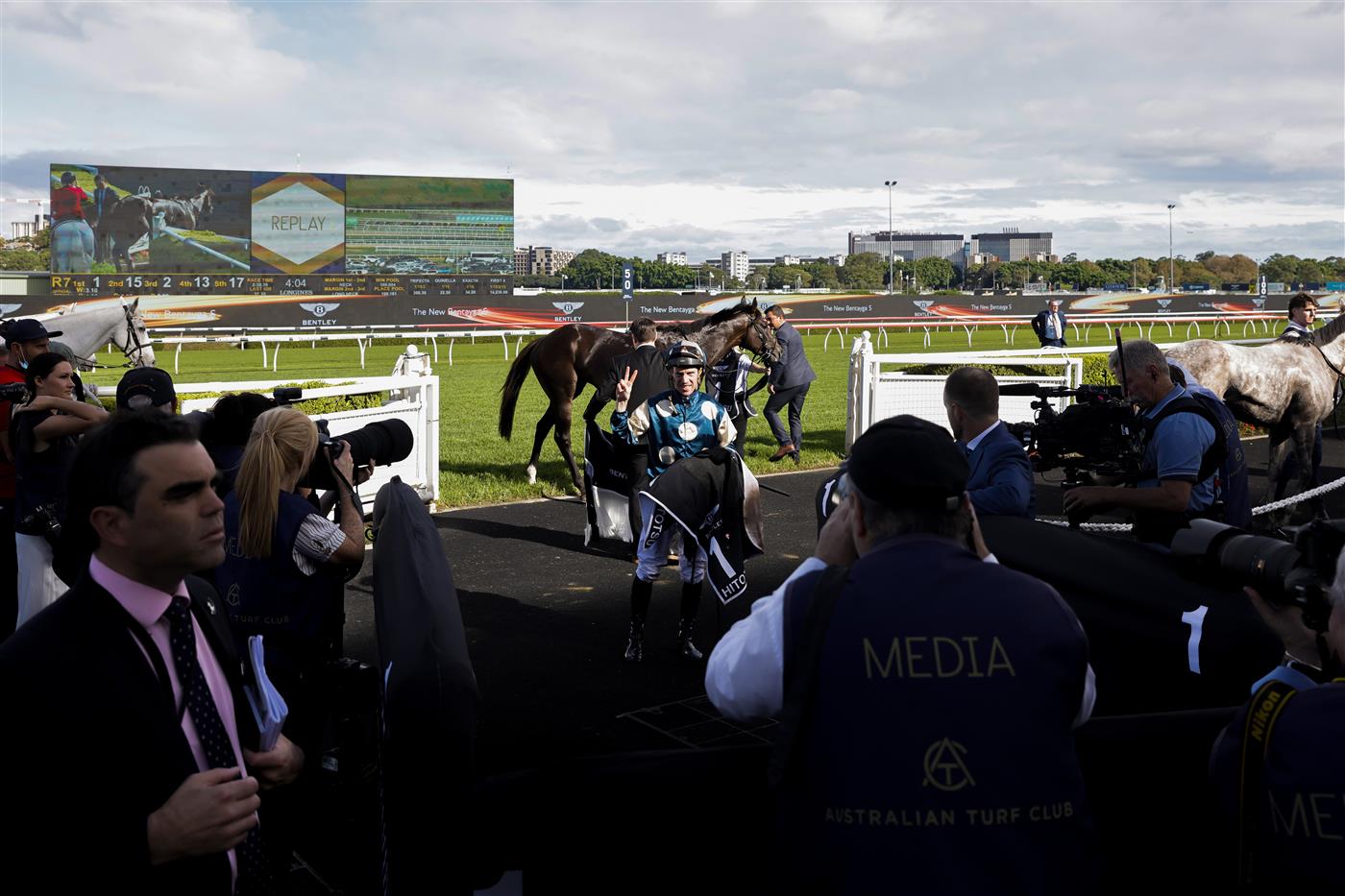 SYDNEY, AUSTRALIA - APRIL 02: John Allen on Hitotsu wins race 7 the Bentley Australian Derbyduring The Star Championships Day 1 at Royal Randwick Racecourse on April 02, 2022 in Sydney, Australia. (Photo by Jenny Evans/Getty Images)