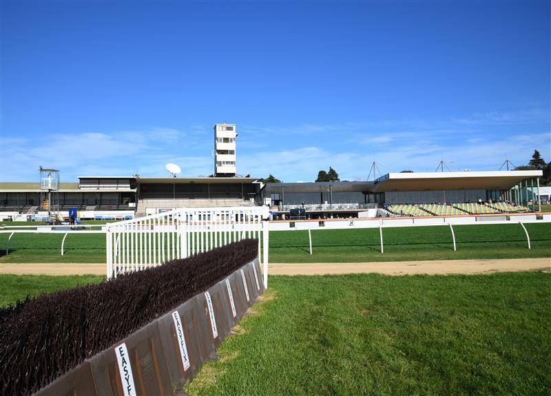 WARRNAMBOOL, AUSTRALIA - MAY 03: General view during Brierly Steeplechase day at Warrnambool Racing Club on May 03, 2022 in Warrnambool, Australia. (Photo by Vince Caligiuri/Getty Images)