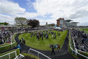 YORK, ENGLAND - MAY 12: Runners circle in the parade ring before the first race of the day at York Racecourse on May 12, 2022 in York, England. (Photo by Alan Crowhurst/Getty Images)