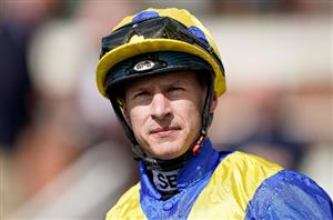 Kingscote to keep ride on Derby favourite Desert Crown