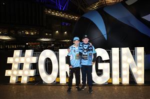 SYDNEY, AUSTRALIA - JUNE 08: Fans show their colours ahead of game one of the 2022 State of Origin series between the New South Wales Blues and the Queensland Maroons at Accor Stadium on June 08, 2022 in Sydney, Australia. (Photo by Cameron Spencer/Getty Images)