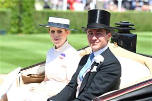 ASCOT, ENGLAND - JUNE 15: Princess Beatrice and Edoardo Mapelli Mozzi ride in a carriage for the Royal Procession during Royal Ascot 2022 at Ascot Racecourse on June 15, 2022 in Ascot, England. (Photo by Eamonn M. McCormack/Getty Images for Ascot Racecourse)