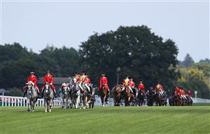 ASCOT, ENGLAND - JUNE 15: The royal procession is seen during Day Two of Royal Ascot 2022 at Ascot Racecourse on June 15, 2022 in Ascot, England. (Photo by Alex Livesey/Getty Images)