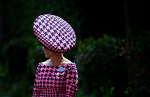 ASCOT, ENGLAND - JUNE 16: A racegoer arrives for day three of Royal Ascot 2022 at Ascot Racecourse on June 16, 2022 in Ascot, England. (Photo by Alex Livesey/Getty Images)