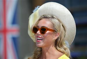 ASCOT, ENGLAND - JUNE 16: A racegoer arrives for day three of Royal Ascot 2022 at Ascot Racecourse on June 16, 2022 in Ascot, England. (Photo by Alex Livesey/Getty Images)