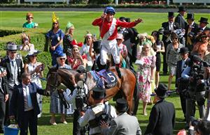 ASCOT, ENGLAND - JUNE 17: Frankie Dettori celebrates by jumping off Inspiral after winning The Coronation Stakes on day four of Royal Ascot 2022 at Ascot Racecourse on June 17, 2022 in Ascot, England. (Photo by Alex Livesey/Getty Images)