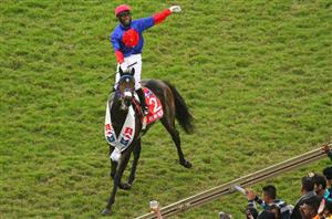 2022 Durban July Result - Sparkling Water bolts up at Greyville